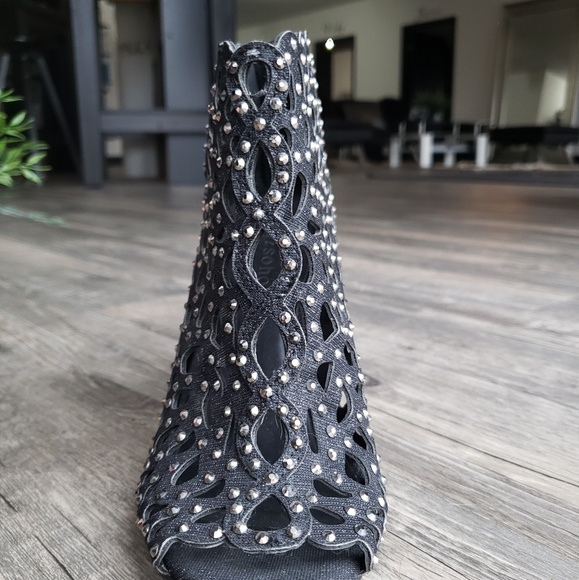 ZIGISOHO BLACK SPARKLY RHINESTONE HEEL BOOTIES - Picture 5 of 6